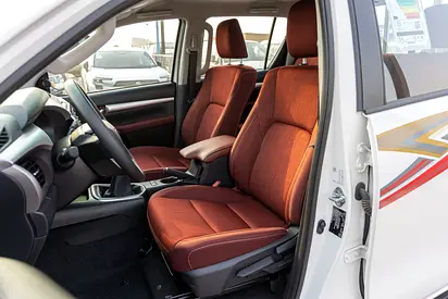 2026 Toyota HILUX 照片 8