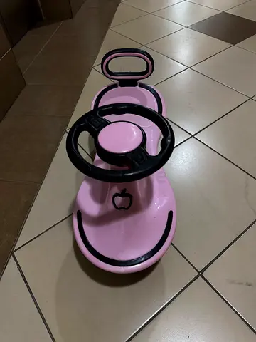 Swing car for kids