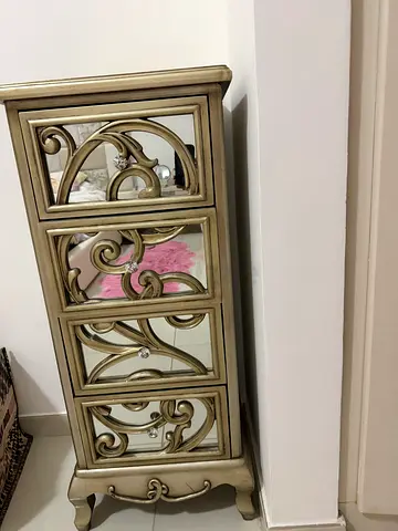 4 drawer chest of drawers