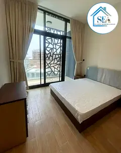 Elegant 2 BR Apartment I Balcony I Vacant