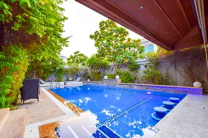 Privet Pool | Semi-Detached | New World Style