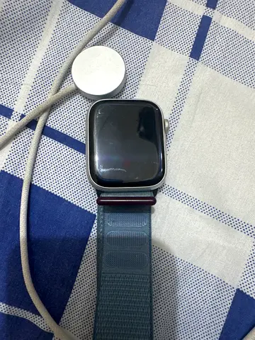 Used Apple Watch Series (with magnetic charger) - Good condition