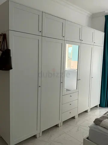 IKEA cabinet 5 doors (perfect condition)