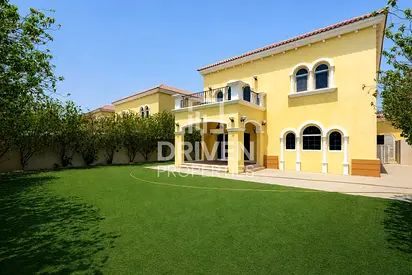Spacious Unit | Huge Plot | Well Maintained