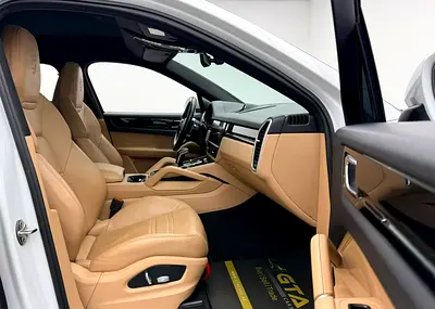 صورة مصغرة 15 لـ 2020 Porsche CAYENNE