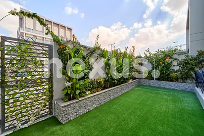 Landscaped | Single Row | Well Maintained