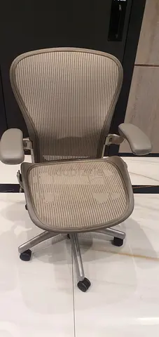 Herman Miller Areon Classic Chairs For Selling