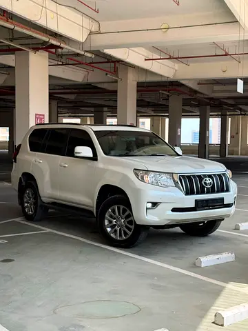Pristine Toyota Prado 2019 GXR | GCC Specs | Well Maintained
