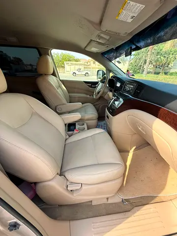 2012 Nissan QUEST 照片 6