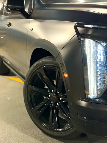 2025 Cadillac ESCALADE 缩略图 3