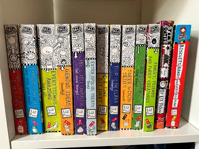 Complete Tom Gates collection (children's illustrated novels) set