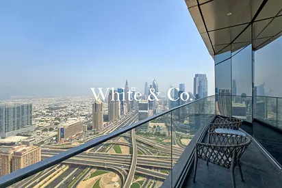 Bills included | High floor | Vacant now