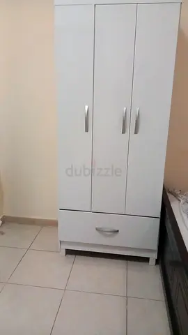 3 DOORS WHITE WARDROBE EXCELLENT CONDITION