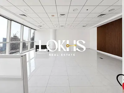 FITTED | HIGH FLOOR | READY TO MOVE IN