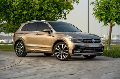 For Sale | Volkswagen Tiguan R-Line | 2017 Model  ✨ First owner from the dealership | Female owner ✅