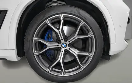 صورة 12 لـ 2023 BMW X5