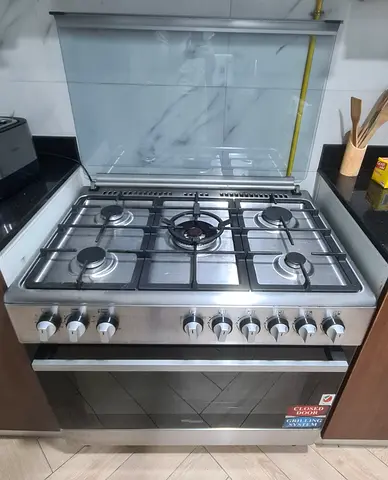 Stainless Steel 5-Burner Gas Cooker with Oven - Good Working Condition