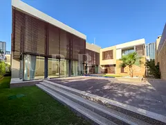 Elegant 5 Bedroom Home I Ready to Move