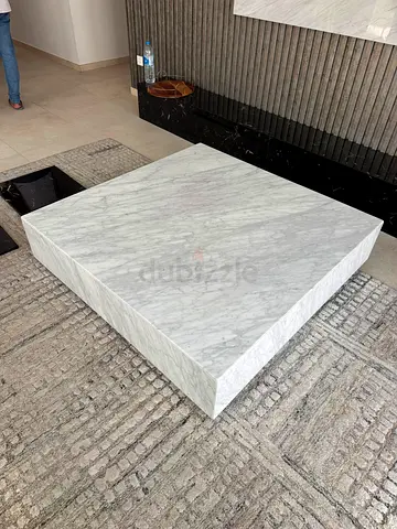 Perfect condition coffee table like a new