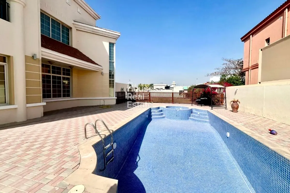 Massive 5BR Villa | Private Pool | Huge Garden