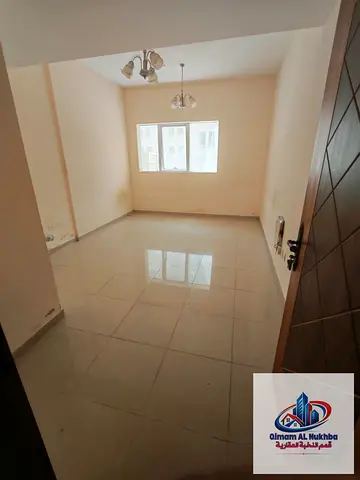 1BR in Al Qasimia Al Mahatta next to Al Mahatta Park, with kitchen, bathroom and central AC. AED 27K yearly, 6 installments.