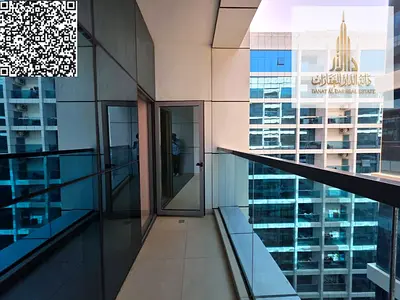 شقة سكنية فاخرة تتكون من غرفتين وصالة بتصميم حديث