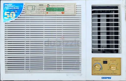 Ac GEEPAS 2ton window for sale almost new