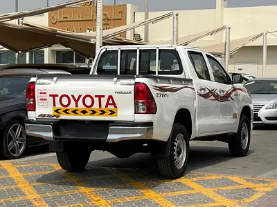2021 Toyota HILUX — миниатюра 4