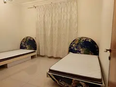 Executive Bed Space in Master Bedroom for Muslim Male only