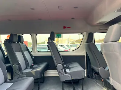 2025 Toyota HIACE — миниатюра 13
