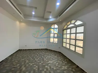 Beautiful Proper 1bhk with sperate. Big kitchen close to LuLu Mall reaady to move