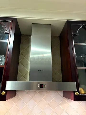 Bosch Wall-Mounted Chimney Extractor Hood – Stainless Steel