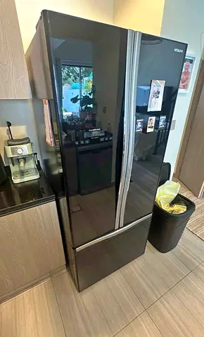 Hitachi French Door Fridge Freezer
