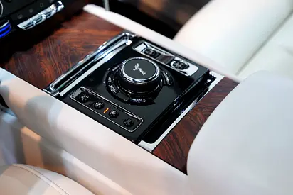 2019 ROLLS-ROYCE CULLINAN — фото 6