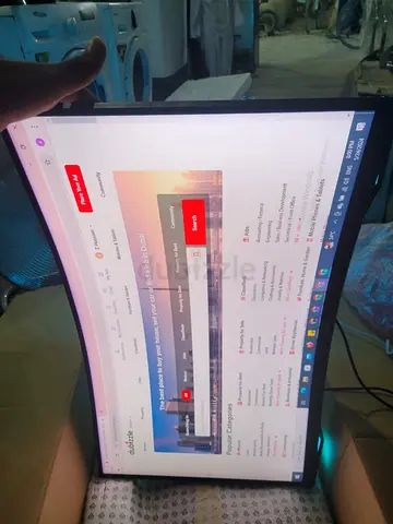 Samsung Odyssey G7 27 Inch 240Hz WQHD 2560x1440 1ms G-Sync Gaming Monitor