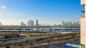 Spacious Studio | Burj Khalifa + Creek Views