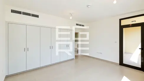 Bright & Spacious | Single Row | Ready to Move In_COPY_1