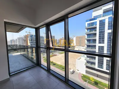 Lavish 2bhk with dishwasher Options gym pool parking free