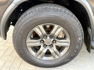2017 Toyota FORTUNER 照片 10