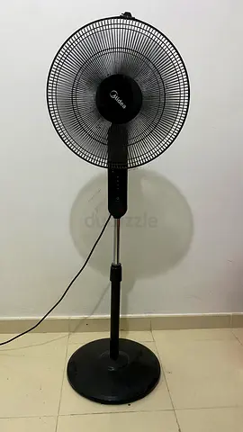 Midea Black Adjustable Pedestal Fan - Excellent Working Condition