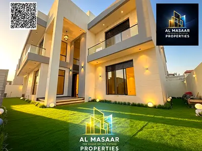 فيلا فاخرة على مساحة أرض 5000 قدم و مساحة بناء 6705 قدم 7 غرف ماستر مع مصعد و كهرباء و ماء و مكيفات جديدة أول ساكن. مساحات واسعة مريحة