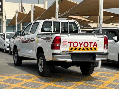 2021 Toyota HILUX — миниатюра 6