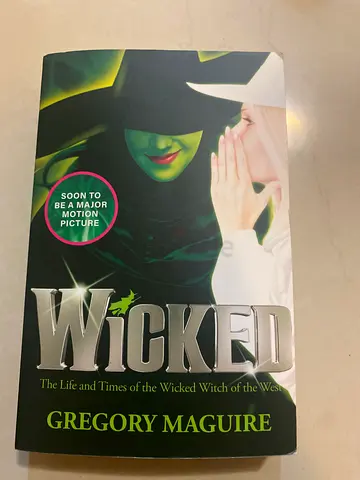Wicked: The Life and Times of the Wicked Witch of the West by Gregory Maguire (Paperback)