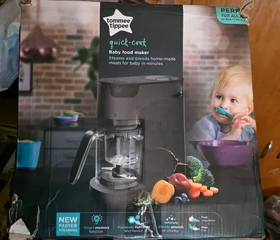 Tommee Tippee Quick-Cook Baby Food Maker - Steams and Blends. AED 195 Only!