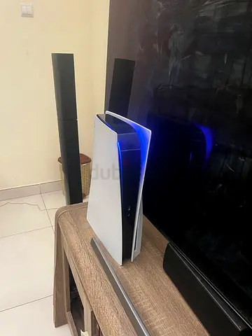 Sony PlayStation 5 Console - White Edition,with game and controller will be wires Good Condition