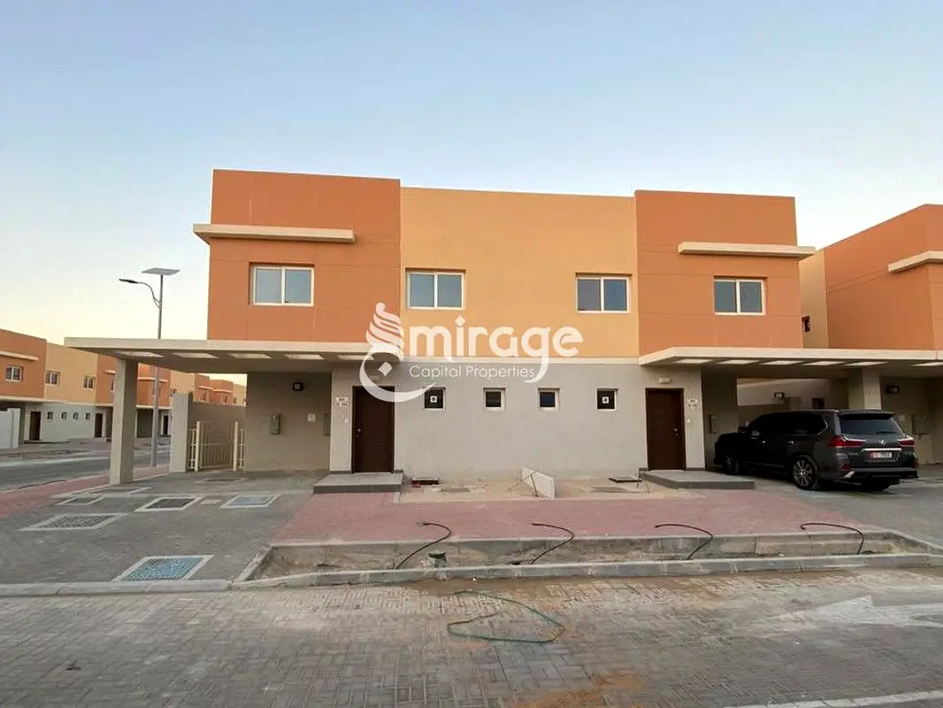 Urban Living | 3BR Villa | Prime Location