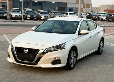 2020 Nissan Altima s GCC original paint low mileage in perfect condition