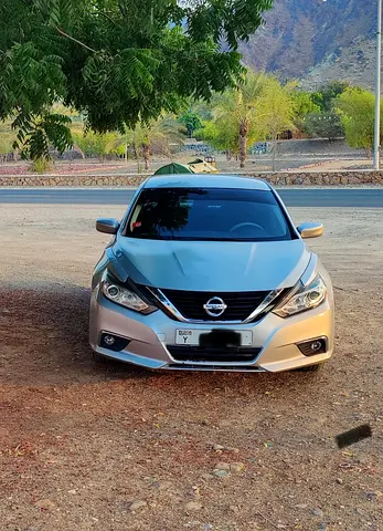 2018 Nissan ALTIMA 照片 4