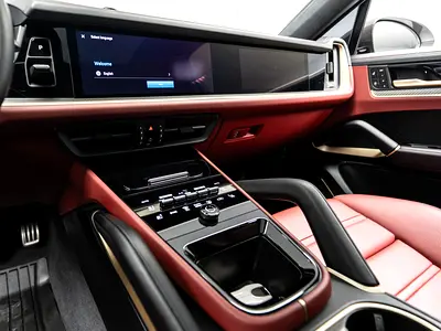 صورة مصغرة 16 لـ 2025 Porsche CAYENNE