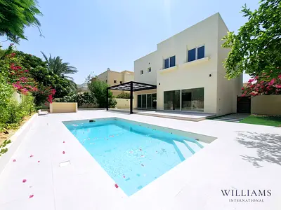 AWAY FROM CABLES | MODERN RENOVATION | PRIVATE POOL